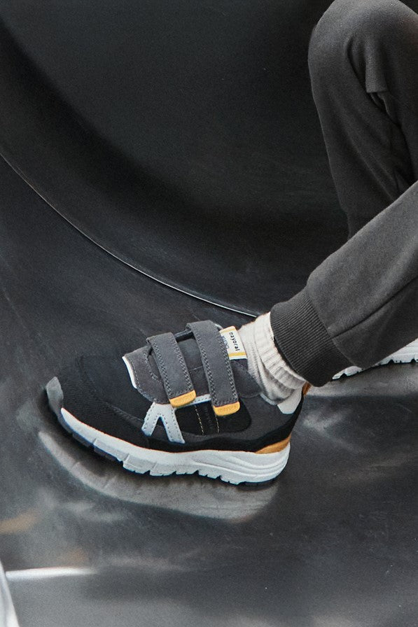 Кросівки 'Explorer' комбіновані Mayoral