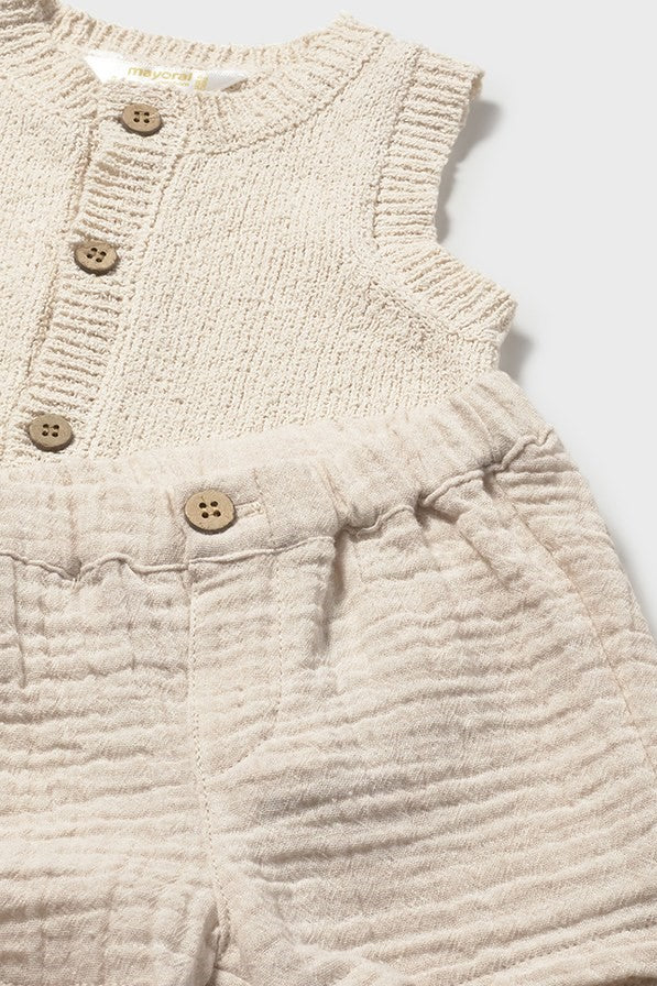 Комплект 'Soft Cookie' з футболки, шортів та безрукавки Mayoral