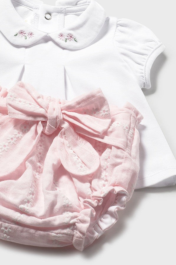 Комплект 'Lovely Pets' з блузи, шортів та светра Mayoral