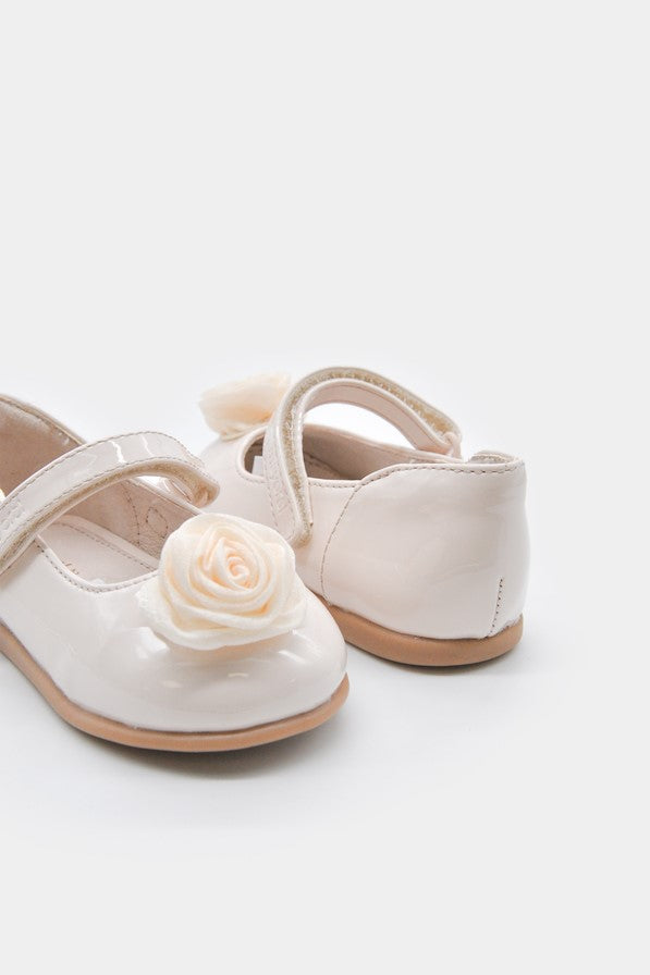 Туфлі 'Special Days' з квіточкою Mayoral