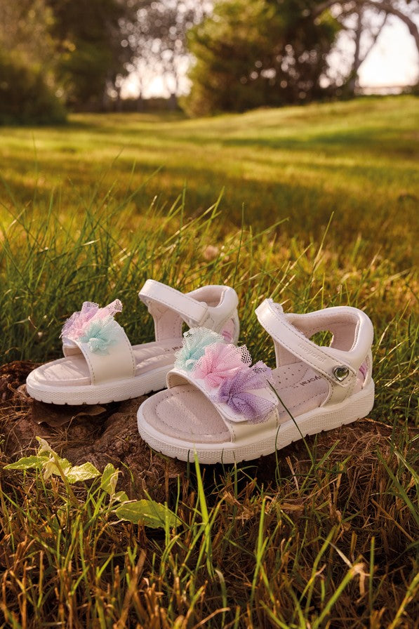 Босоніжки 'Flower Market' з квітами з тюлю Mayoral