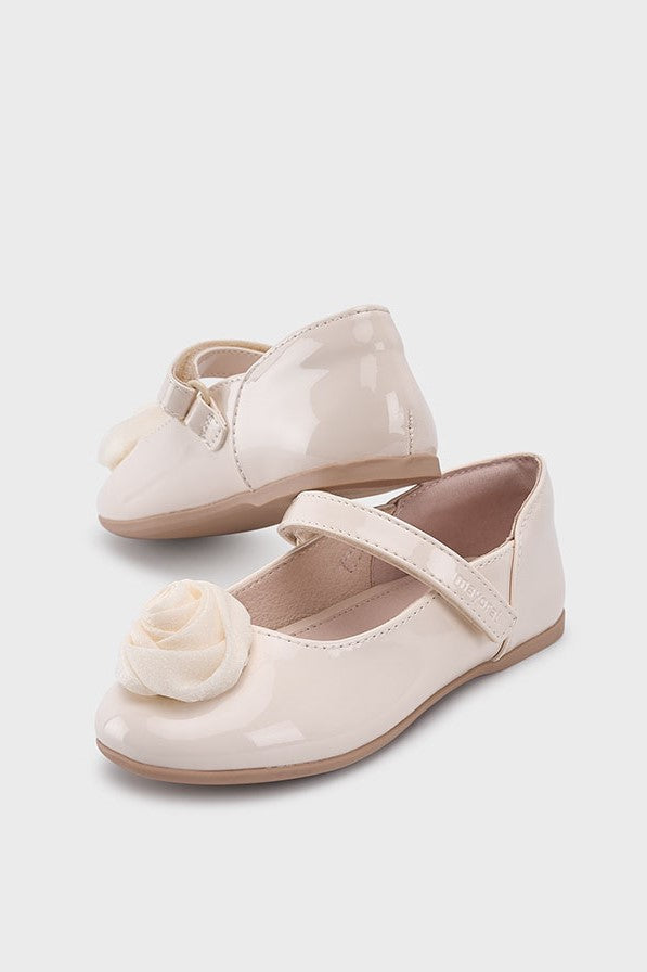 Туфлі 'Dandelion' з квіткою Mayoral